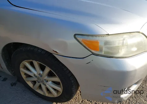 2011 Toyota Camry Xle z USA, uszkodzony, nr VIN 4T4BF3EK7BR170517